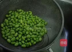 冬菇瘦肉炒毛豆的做法图解4