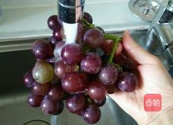 自制美味营养纯葡萄酒的做法图解5