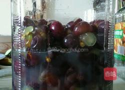 自制美味营养纯葡萄酒的做法图解7