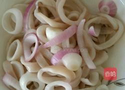 炸鱿鱼圈的做法图解1