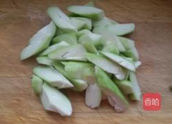 丝瓜炒鸡蛋的做法图解2