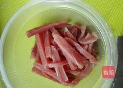 韭菜花炒香干肉丝的做法图解2