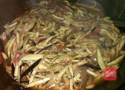 西红柿?茄子丝的做法图解7