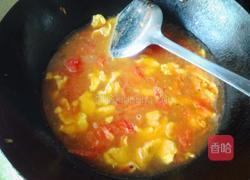 蕃茄炒蛋面的做法图解7