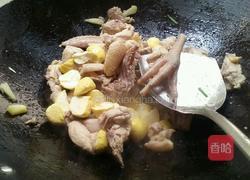 板栗烧鸡的做法图解4