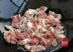 子姜炒肉的做法图解2