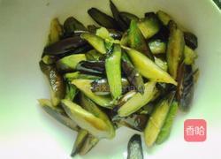 蕃茄炒茄子的做法图解3