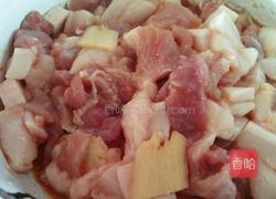 肉炒尖椒蘑菇的做法图解4