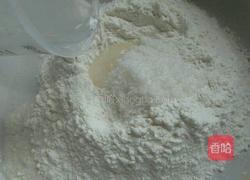 翻背果的做法图解1