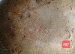 蘑菇香肠豆腐的做法图解1