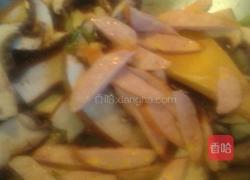 蘑菇香肠豆腐的做法图解6