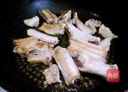 红腐乳烧排骨的做法图解4