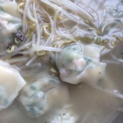 豆芽烧韭菜肉饺的做法[图]