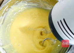 戚风蛋糕的做法图解9