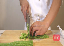 凉拌苦瓜的做法图解2