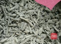 爆炒干巴菌的做法图解2