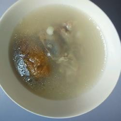 猴头菇猪骨汤的做法[图]