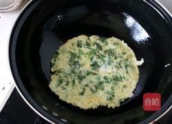 芹菜叶鸡蛋饼的做法图解8