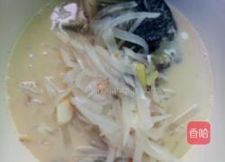 萝卜丝鲫鱼的做法图解6