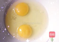 玉米鸡蛋饼的做法图解1