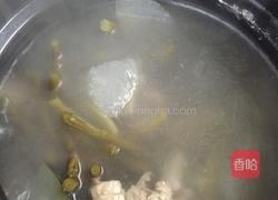 鲜石斛煲冬瓜薏米芡实汤的做法图解9