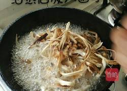 鸡枞辣椒油的做法图解6