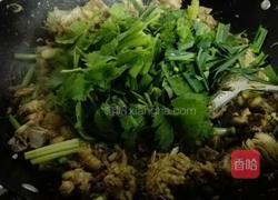 芹菜炒鸡肉的做法图解11
