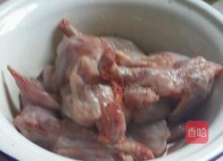 慢炖老鹌鹑汤的做法图解1