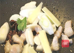 红烧鲫鱼的做法图解7