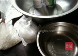 椰汁布丁西米露的做法图解1