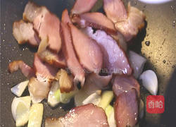 芥蓝炒腊肉的做法图解8