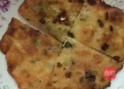 Illustration of how to make scallion pancake 9