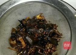 玉米香菇猪肉馅蒸饺的做法图解1
