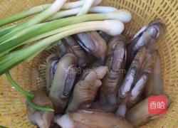 海蛏抱蛋的做法图解1