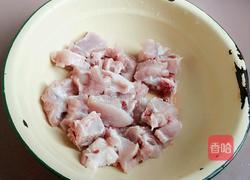 玉米胡萝卜马蹄排骨汤的做法图解6