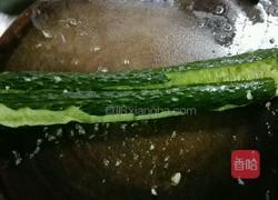 凉拌青瓜的做法图解2