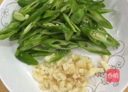 青椒猪肝炒瘦肉的做法图解4