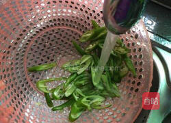 青椒猪肝炒瘦肉的做法图解5