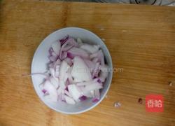 洋葱黄瓜炒鸡蛋的做法图解1