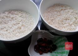 莲子枸杞粥的做法图解3