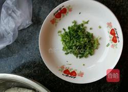 自做葱油饼的做法图解3