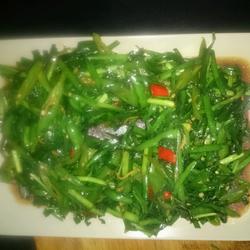 韭菜炒辣椒的做法[图]