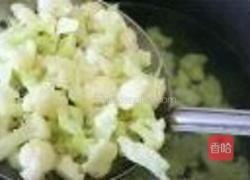 番茄炒菜花的做法图解3