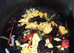 木耳炒鸡蛋的做法图解13