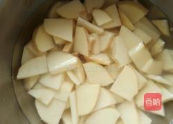 娃娃菜炖粉条的做法图解1