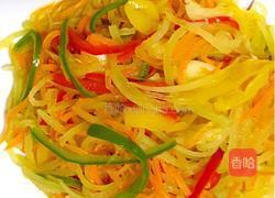 西瓜皮炒胡萝卜的做法图解7
