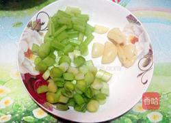 鸡翅焖杏鲍菇的做法图解3