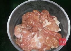 瘦肉炒小白菜的做法图解2