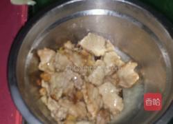 瘦肉炒小白菜的做法图解4