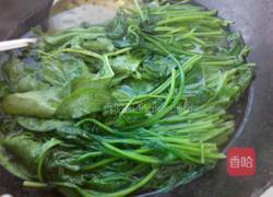 菠菜拌花生米的做法图解4